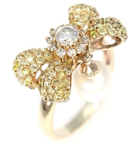 Un anello vintage unico nel suo genere, in argento
