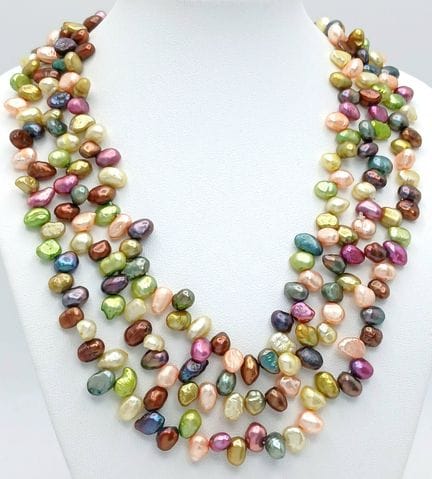 A Beautiful Long Multi-Coloured Freshwater Pearl N