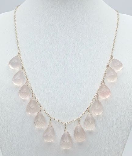 A 925 Silver Rose Quartz Gemstone Necklace. 105ct 