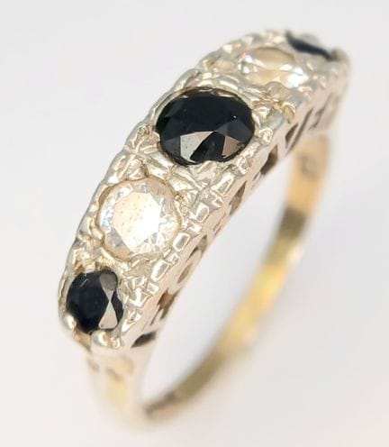 A Vintage Hallmarked Sterling Silver Blue Sapphire