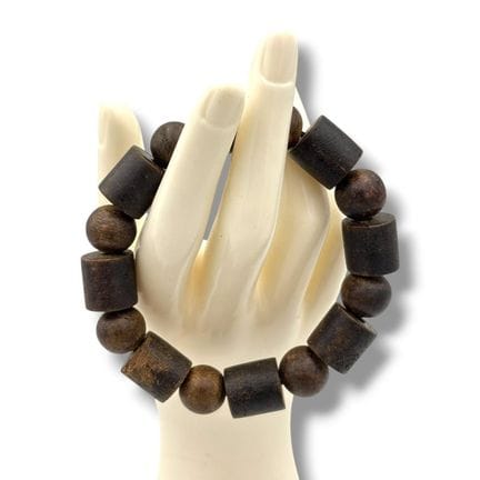 A natural Agarwood Bead prayer Bracelet. 
The natu