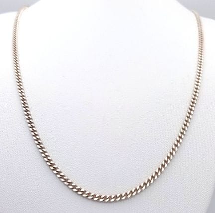 Collar fino de eslabones tipo «curb» de plata con 