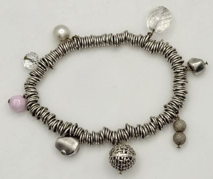 Braccialetto con ciondoli in argento certificato. 