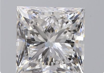 Diamant taillé en princesse de 2,01 carats. Couleu
