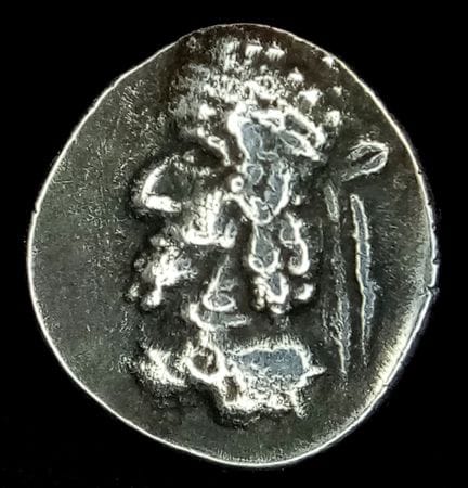Pièce d'argent de type hémidrachme de Napad Kapat,
