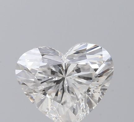 Diamant de 1,50 carat en forme de coeur cultivé en