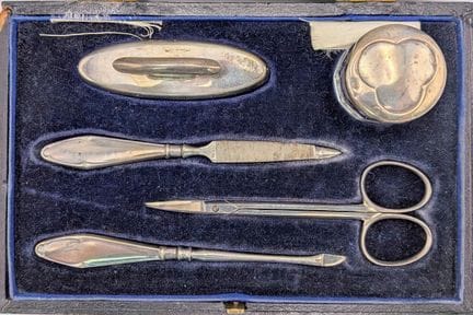 Ensemble de manucure en argent à cinq pièces, poin