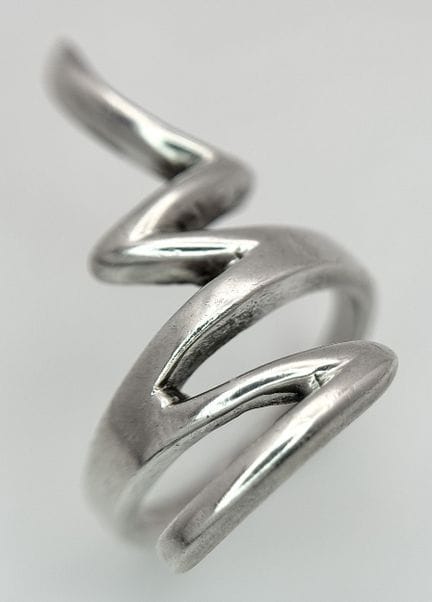BAGUE EN ARGENT MASSIF, MOTIF « ÉCLAIR ». 4,2 g, t