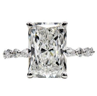 BAGUE EN PLATINE SERTIE D'UN DIAMANT SYNTHÉTIQUE À