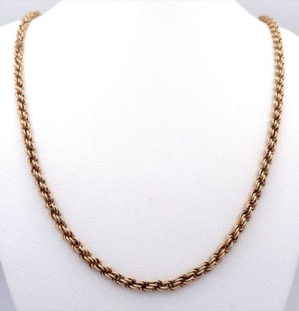 Collar tradicional de oro de 9 quilates con diseño