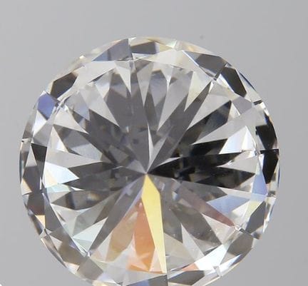 Diamant synthétique de 7,010 ct, taille brillant r