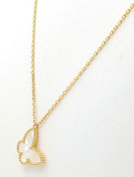Collar de plata dorada 925 con un colgante de mari