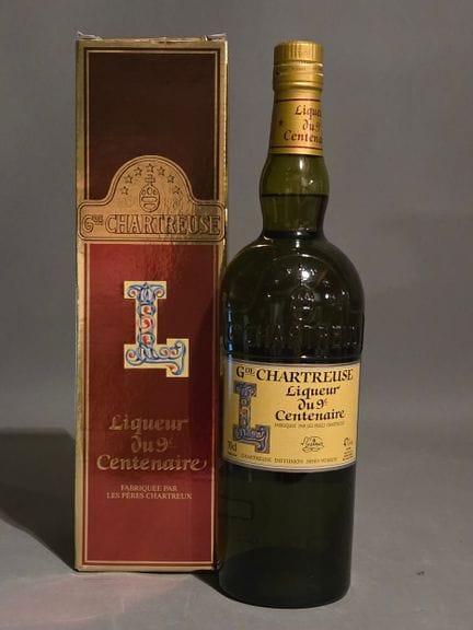 1瓶“第九个百年”查特酒利口酒。纸箱装。
