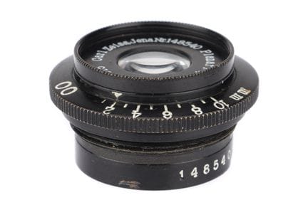 Ein Carl Zeiss Jena Planar f/4,5 35-mm-Objektiv, s