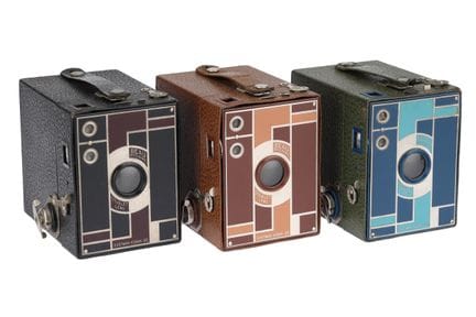 Ein Set aus drei „No. 2 Beau Brownie“-Mittelformat