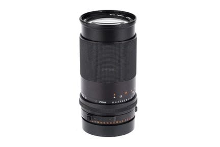 Ein Carl Zeiss Tele-Tessar T* f/4 250-mm-Objektiv,
