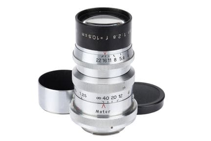 Ein Meyer-Gorlitz-Trioplan-Objektiv, f/2,8, 105 mm