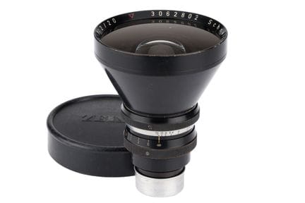 Ein Schneider Cinegon f/2 20-mm-Objektiv, schwarz,