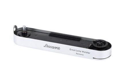 Un rembobineur rapide Leica Leicavit, chromé, corp