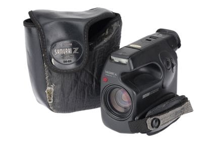 Eine Yashica Samurai Z-L Halbformat-Spiegelreflexk