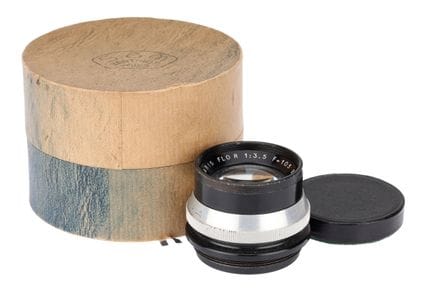 Ein Som Berthiot Flor f/3,5 105-mm-Objektiv, schwa