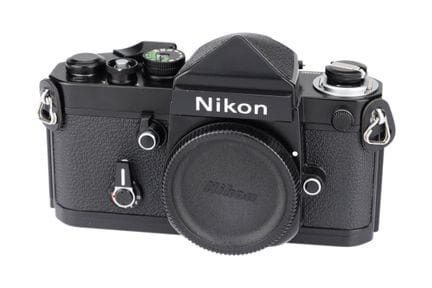 Ein Nikon F2 Spiegelreflexkameragehäuse mit Augenh