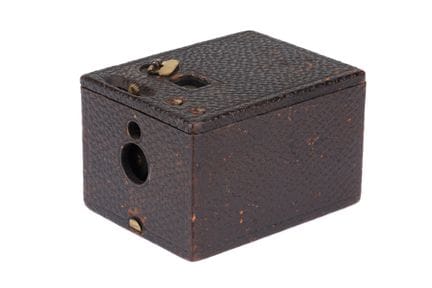 Eine Kodak Pocket '96 Boxkamera, 1896, braun, Gehä