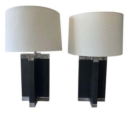 EIN PAAR MODERNE TISCHLAMPEN AUS SHAGREEN UND CHRO