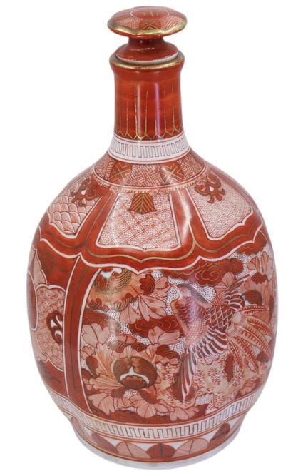 Eine japanische Dekanter aus Kutani-Porzellan, mit