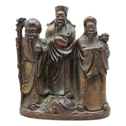 Eine Figurengruppe aus Bronze mit den Motiven „Fu,