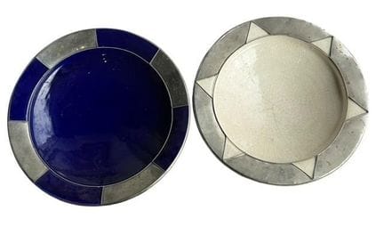 ZWEI MAROKKANISCHE SCHALEN AUS WEISSEM METALL UND 