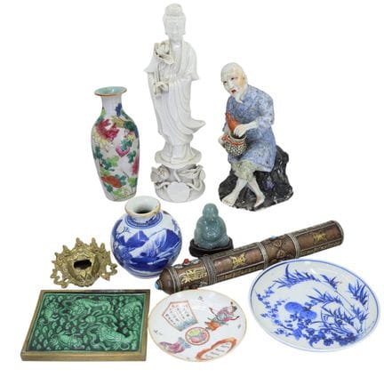 EINE CHINESISCHE PORZELLAN-SCHALE „WU SHUANG PU“ A