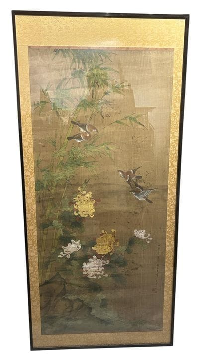 EINE GROSSE CHINESISCHE, GERAHMTE UND VERGLASTE RO