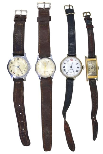 VIER HERRENARMBANDUHREN AUS DER MITTE DES 20. JAHR
