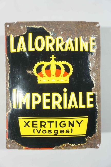 拱形搪瓷盘
品牌：La Lorraine Imperiale
价格：-
搪瓷厂：-
尺寸：高39.5