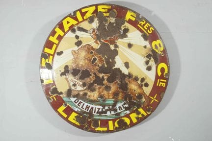 拱形搪瓷盘
品牌：Delhaize
价格：-
搪瓷厂：-
尺寸：ø75