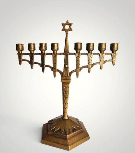 Old Hanukia, Hannucah bronze candel. 19th C
26 cm