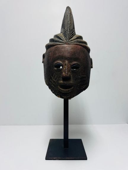 AUSSERGEWÖHNLICHE UND URALTE AFRIKANISCHE YORUBA-M