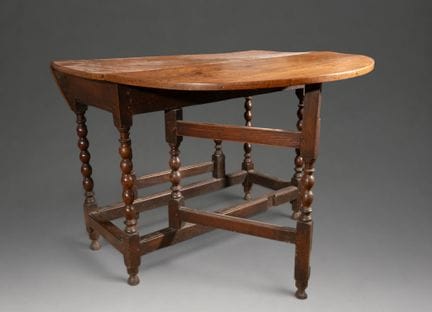 Table à abattants avec pieds tournés – XVIIIe sièc