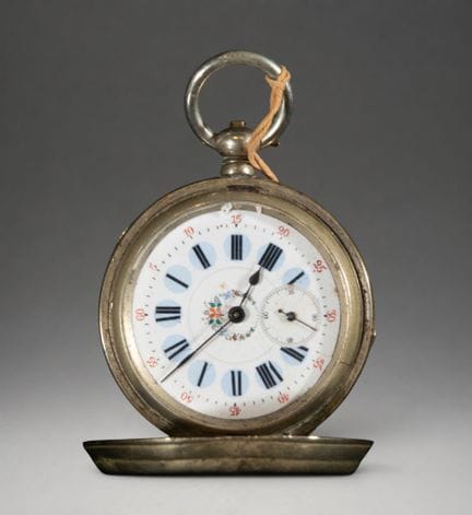 Taschenuhr mit Klappdeckel und Zifferblatt mit röm