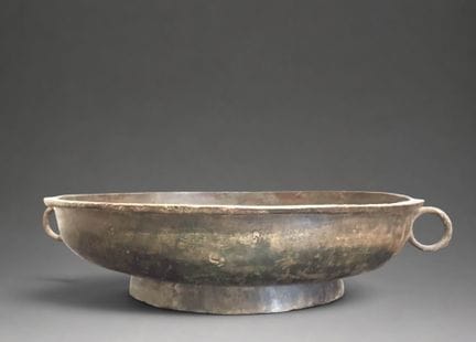 Bronzebecher. China, Ming-Dynastie (1368–1644)
Bre
