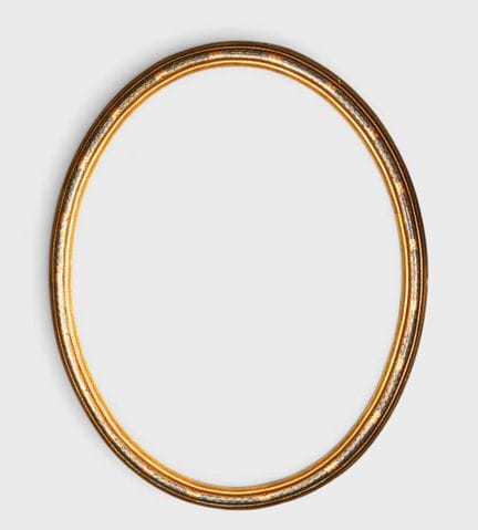 Gold oval frame – 19th century
Carved and gilded w