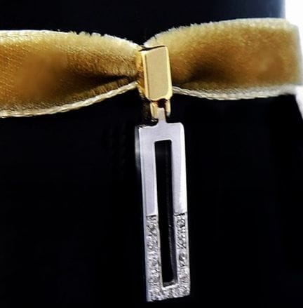 Anhänger aus 18 Karat Gelb- und Weißgold mit 11 Di