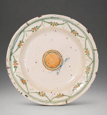 MANISES CERAMICS - Assiette en céramique à décor f