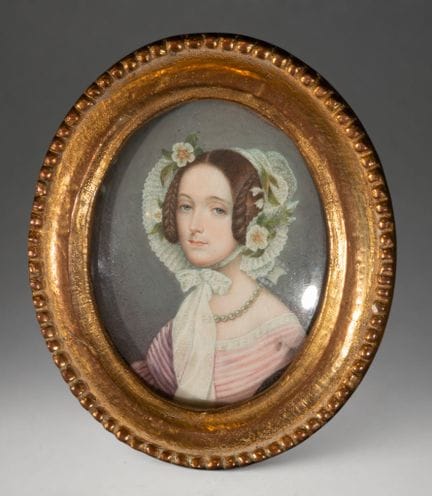 Porträt einer Dame mit Spitzenhaube und Blumen – E