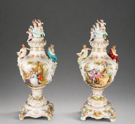 Prächtiges und großes Paar deutscher Porzellanvase