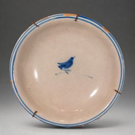 MANISES CERAMICS - Assiette en céramique avec déco