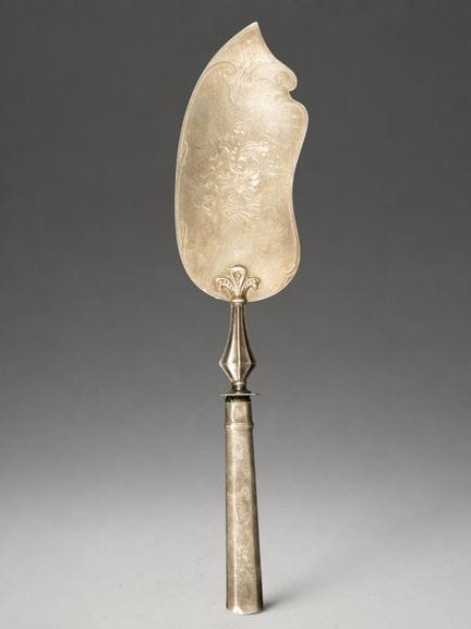 SILVER FISH 餐具 116克
纯银制成