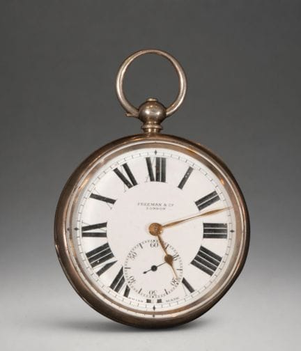Taschenuhr mit arabischen Ziffern und kleiner Seku