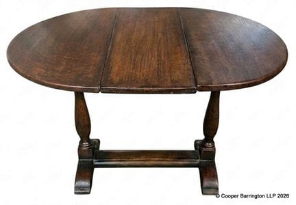 Tavolino vintage in rovere massiccio con piano rib